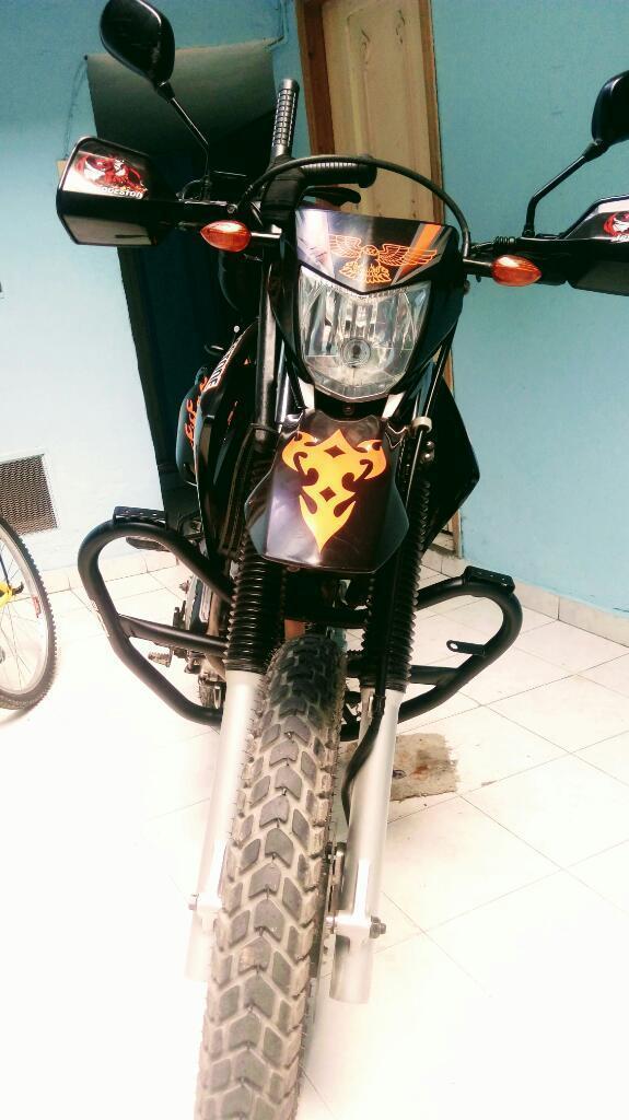 Se Vende Moto Hamaha Xtx 250