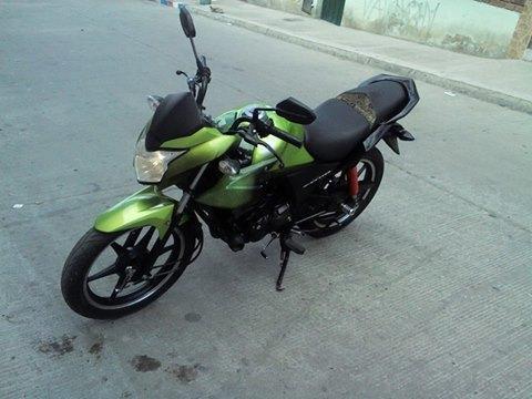 vendo moto honda CB110 modelo 2012