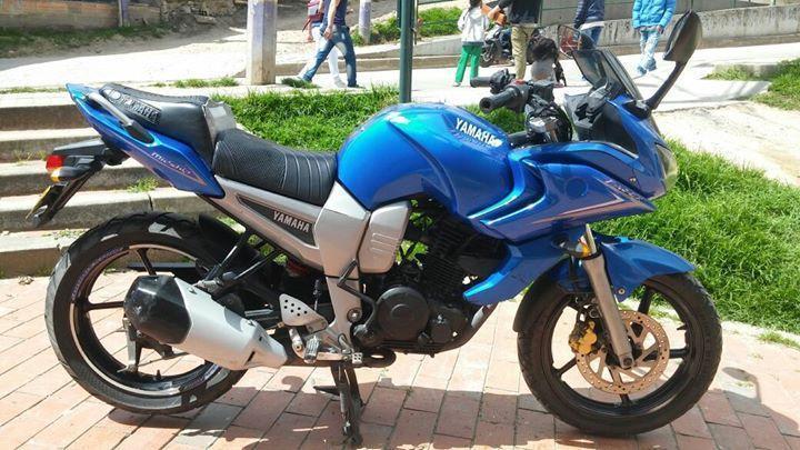 YAMAHA FAZER 2011