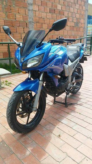 YAMAHA FAZER 2011