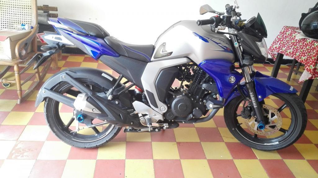 VENDO FZ EDICIÓN ESPECIAL BUEN ESTADO