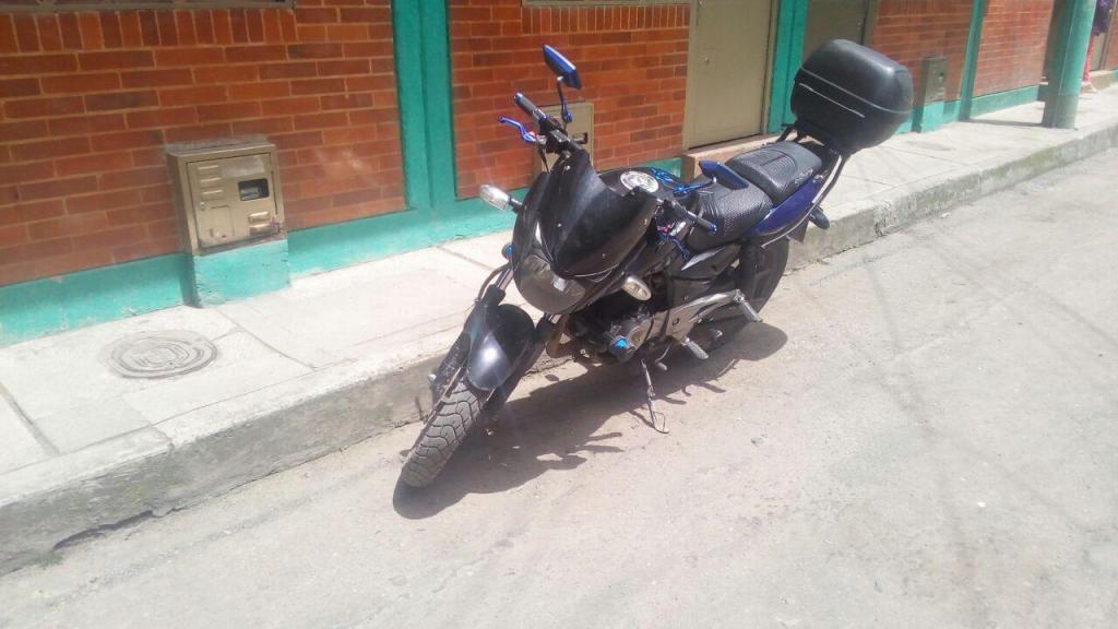 Vendo O Cambio Hermosa Pulsar 180 UG 2011 Papeles al Dia Soat Y Tecno Vigentes Asta Diciembre