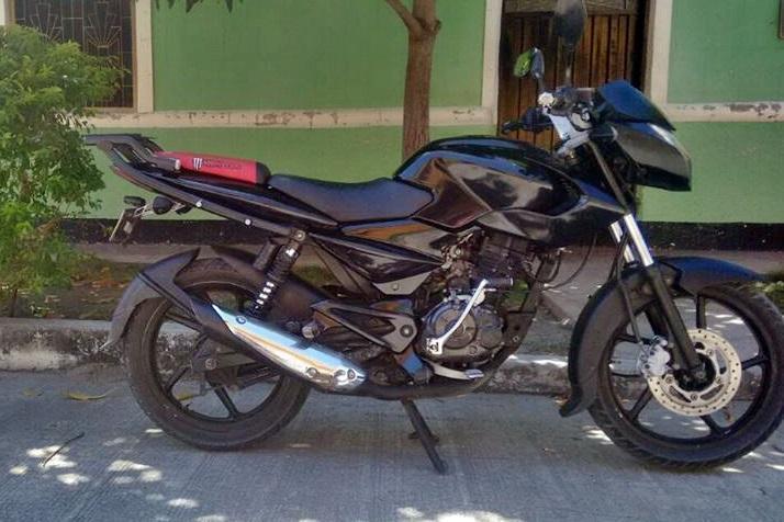 pulsar 135