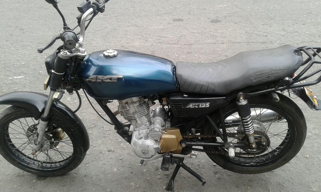 Vendo Akt 125 Sl Reponteciada