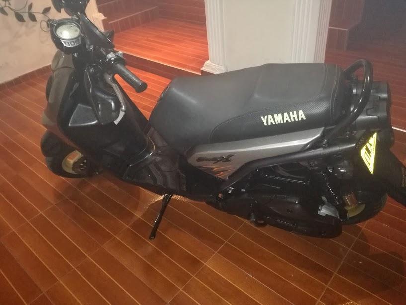 Vendo linda Bws modelo 2015 papeles al dia