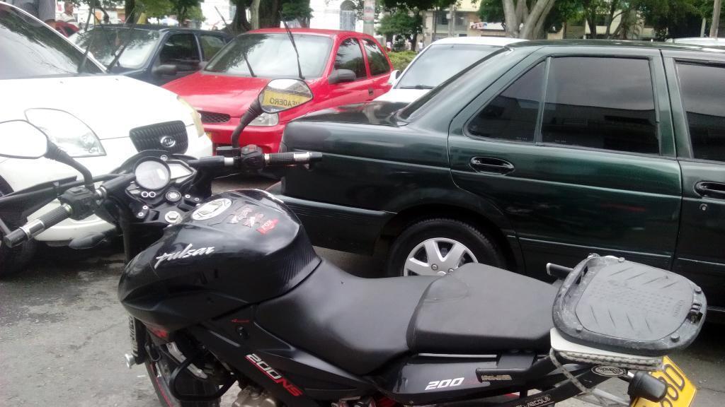 Pulsar Ns 200 2014