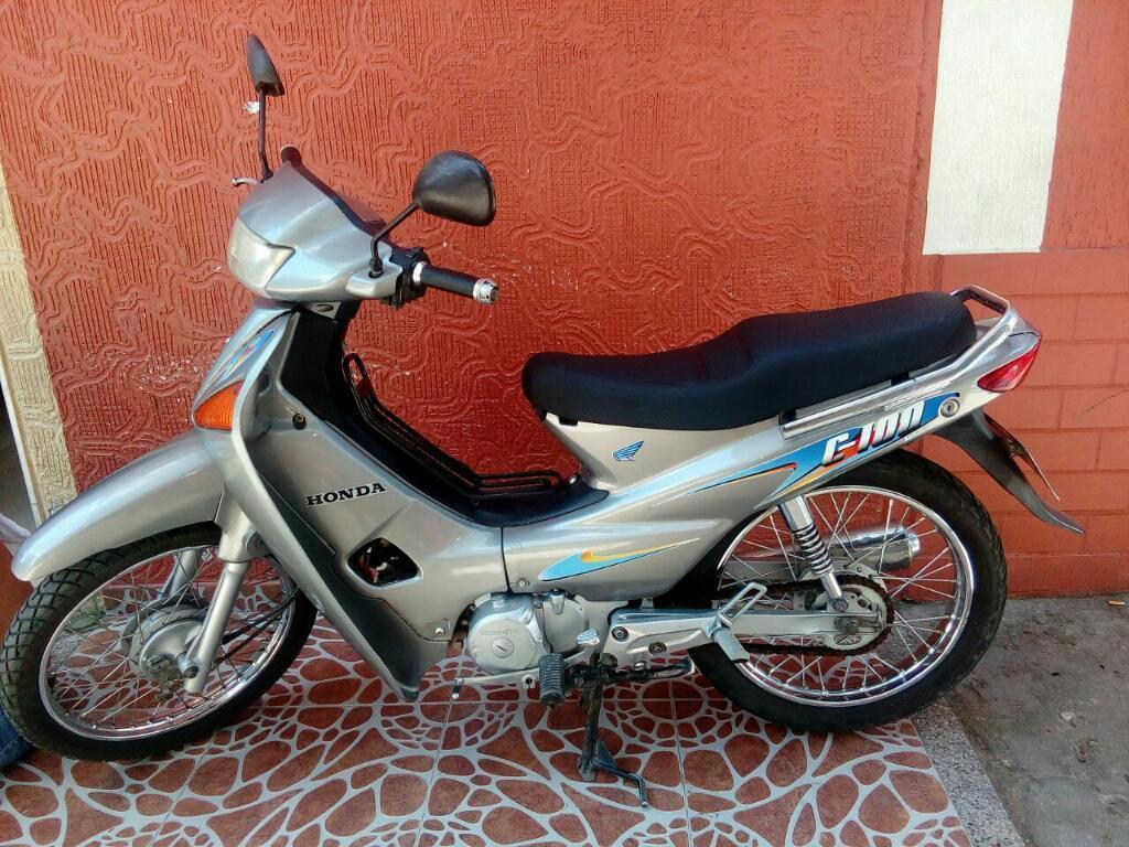 Se Vende Moto en Buen Estado