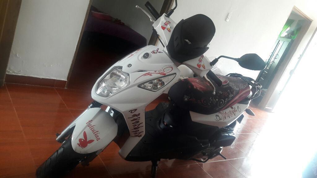 Moto Akt125 en Buenas Condiciones