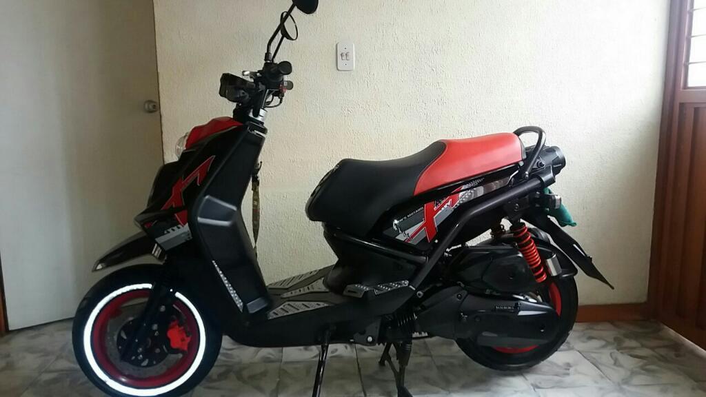 Vendo Permuto Yamaha Bws 2014 con Muy Poco Uso. Papeles hasta Febrero 2018 Negociable