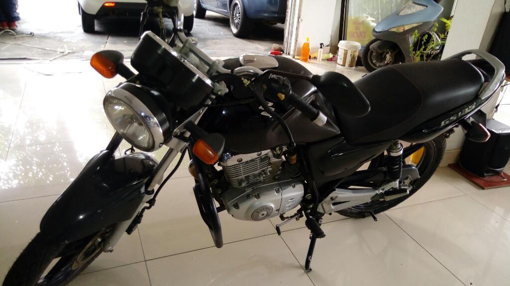 Suzuki 125 Gs 2010