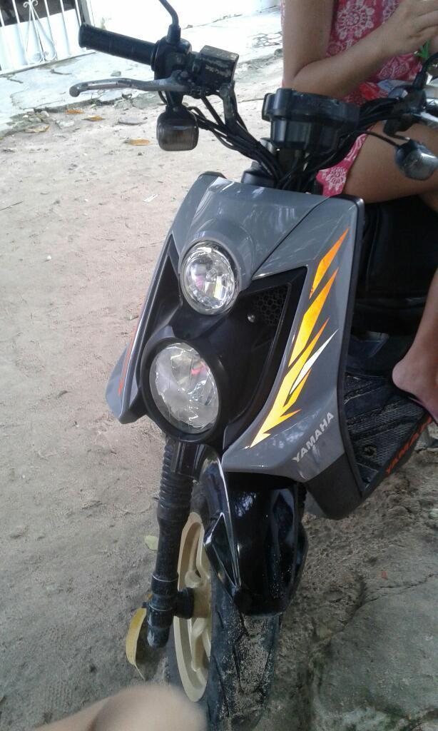 Vendo Moto Bwis