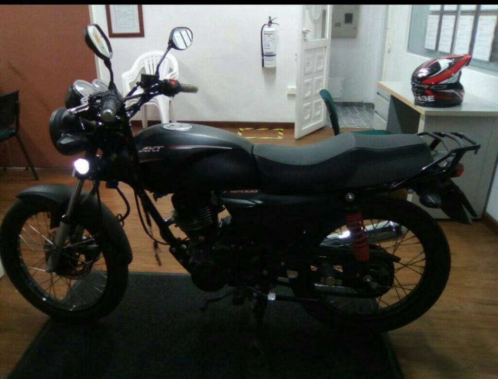 Moto Akt 125 Exelente