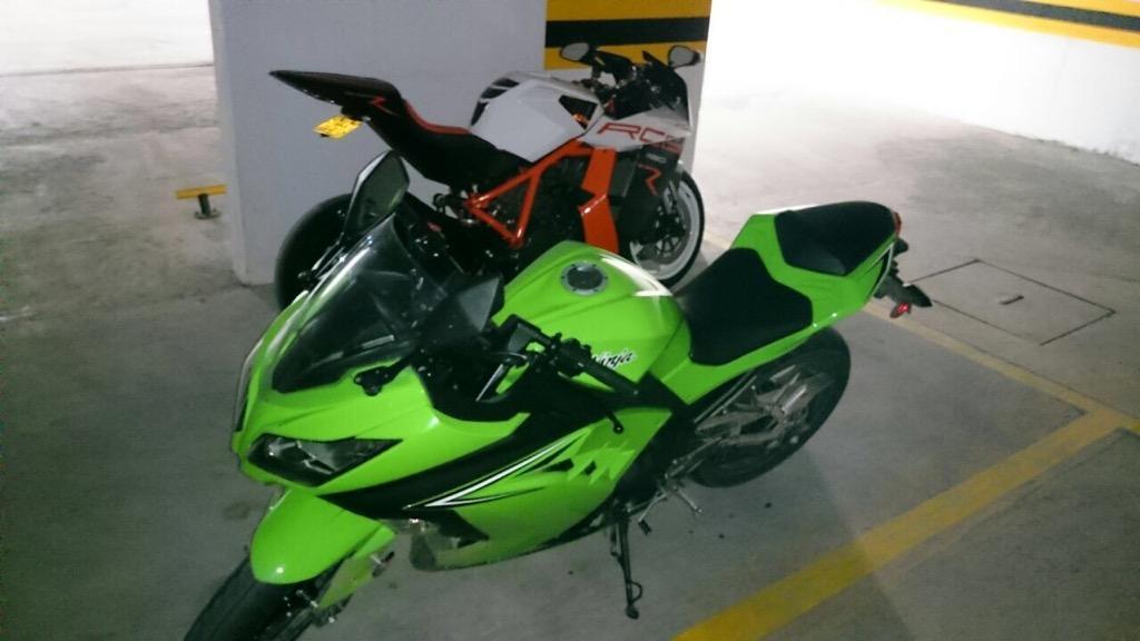 Kawasaki Ninja 300. 2016