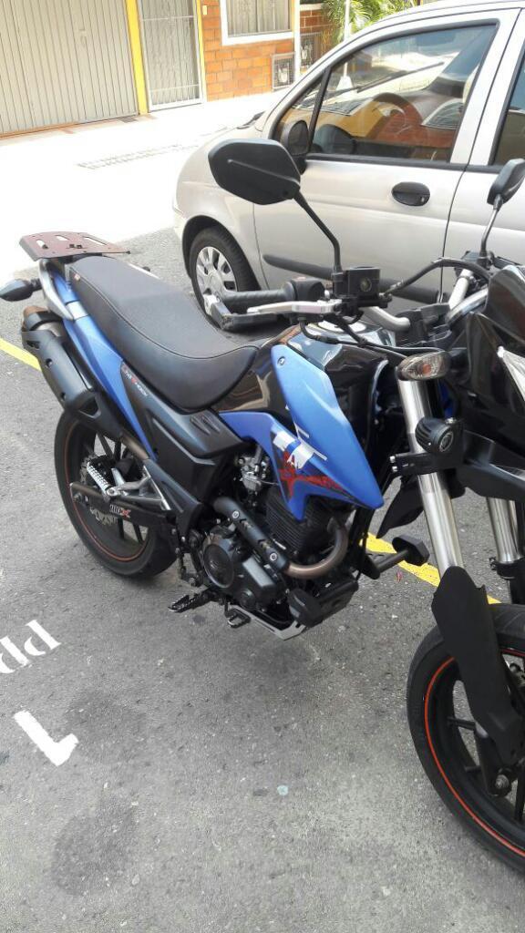 Se Vende Moto Akt Ttx 180