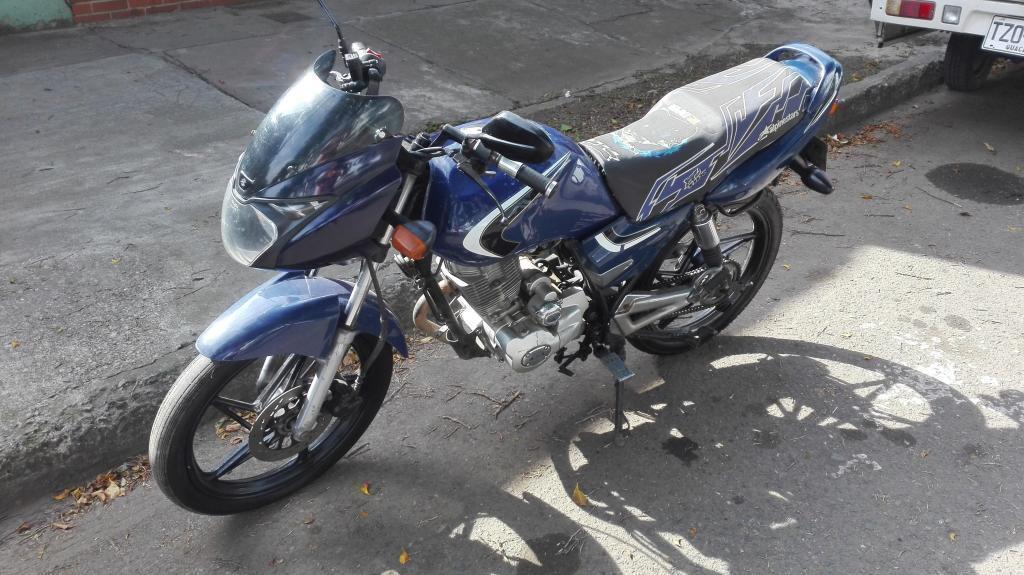 Moto Turisno Azul Placas Guacari