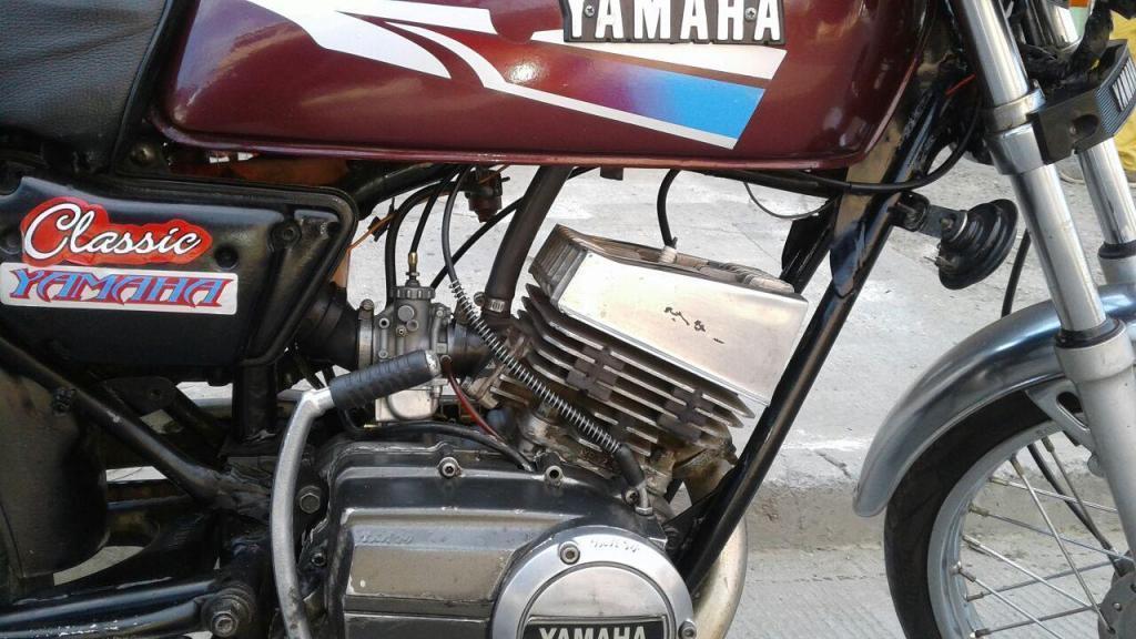 Yamaha Rx100, modelo 97, carnauva ,con cilindro,torque y tacometros de 15, valluna