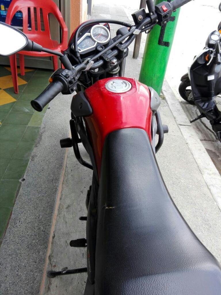 Hermosa Akt Tt 125 Todo Al Dia Full Todo