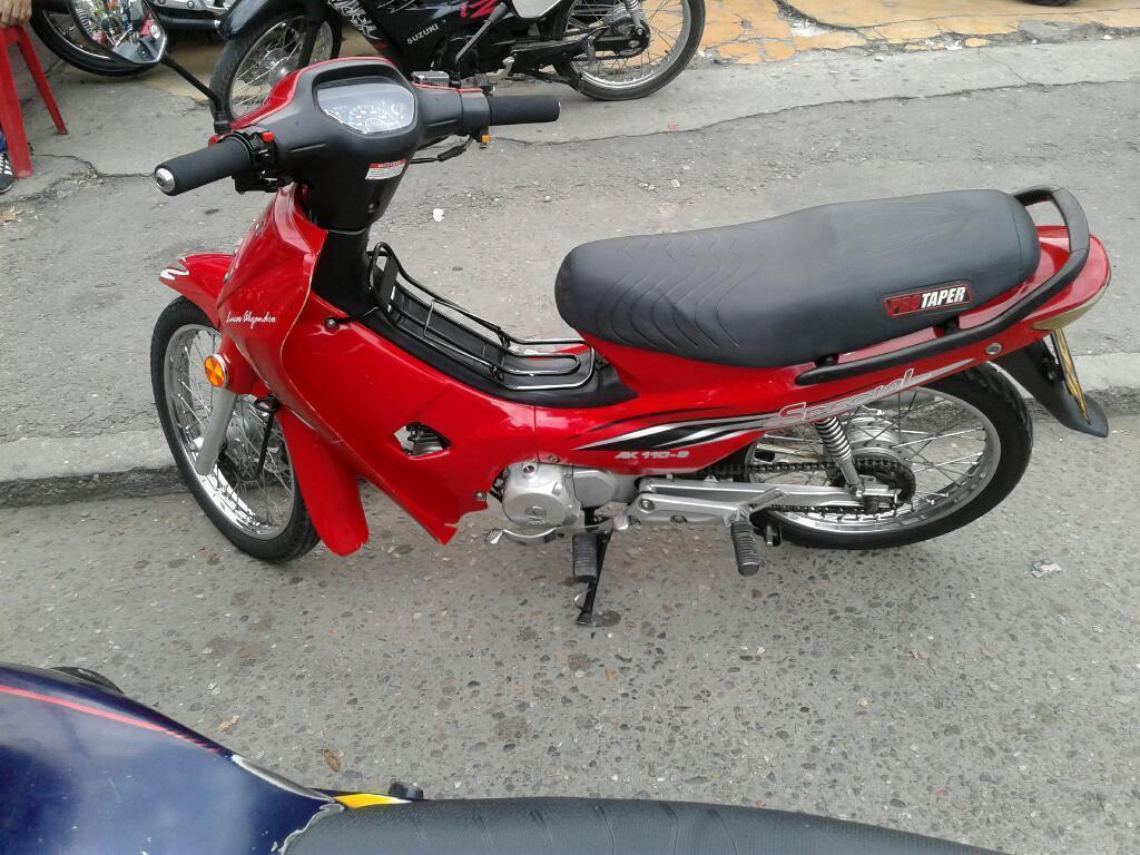 Vendo Akt 110 Especial Uniaca Dueña