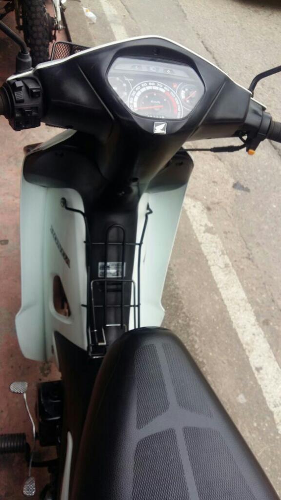 Vendo Honda C-100 Wave. 2013