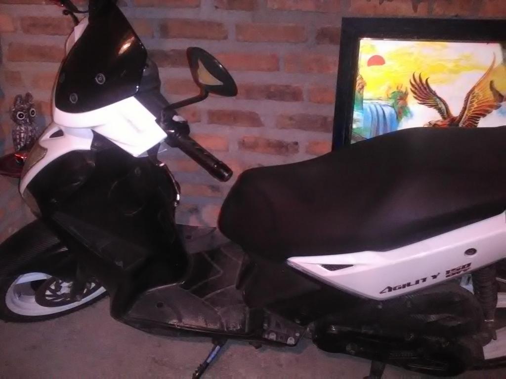 VENDO MOTOCICLETA