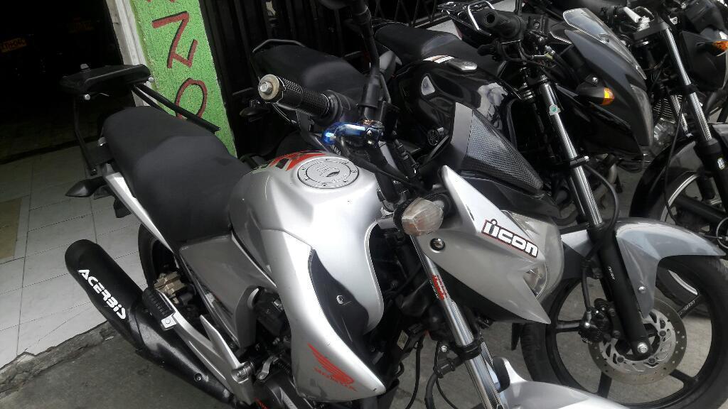 Motocicleta Invicta 2014