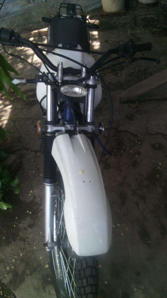 Vendo Ts 185 Suzuky 2005