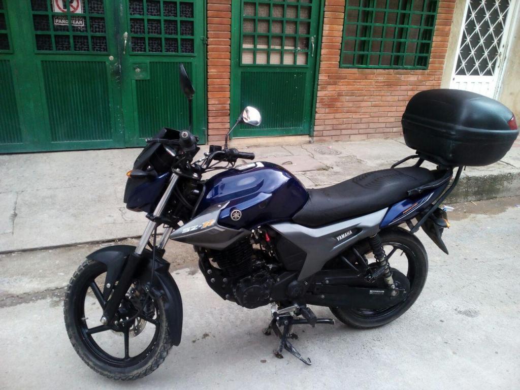 Se vende moto yamaha szr o se permuta por mayor valor