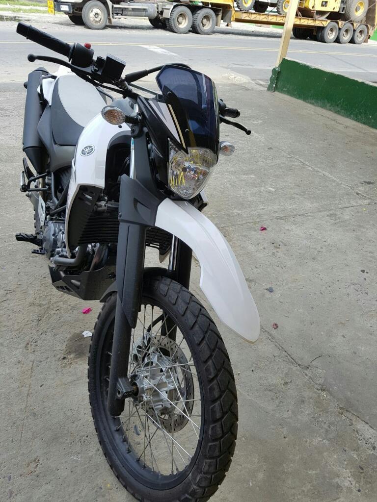 Vendo Moto Nueva Yamaha 660