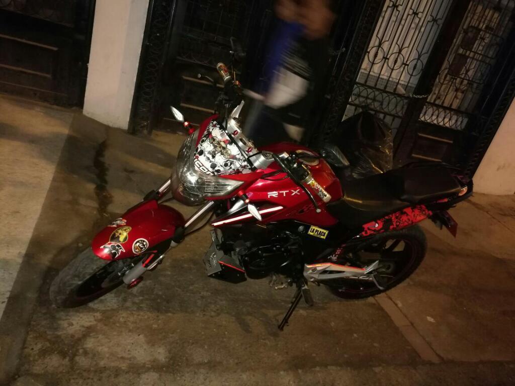 Vendo Moto Rtx 2016
