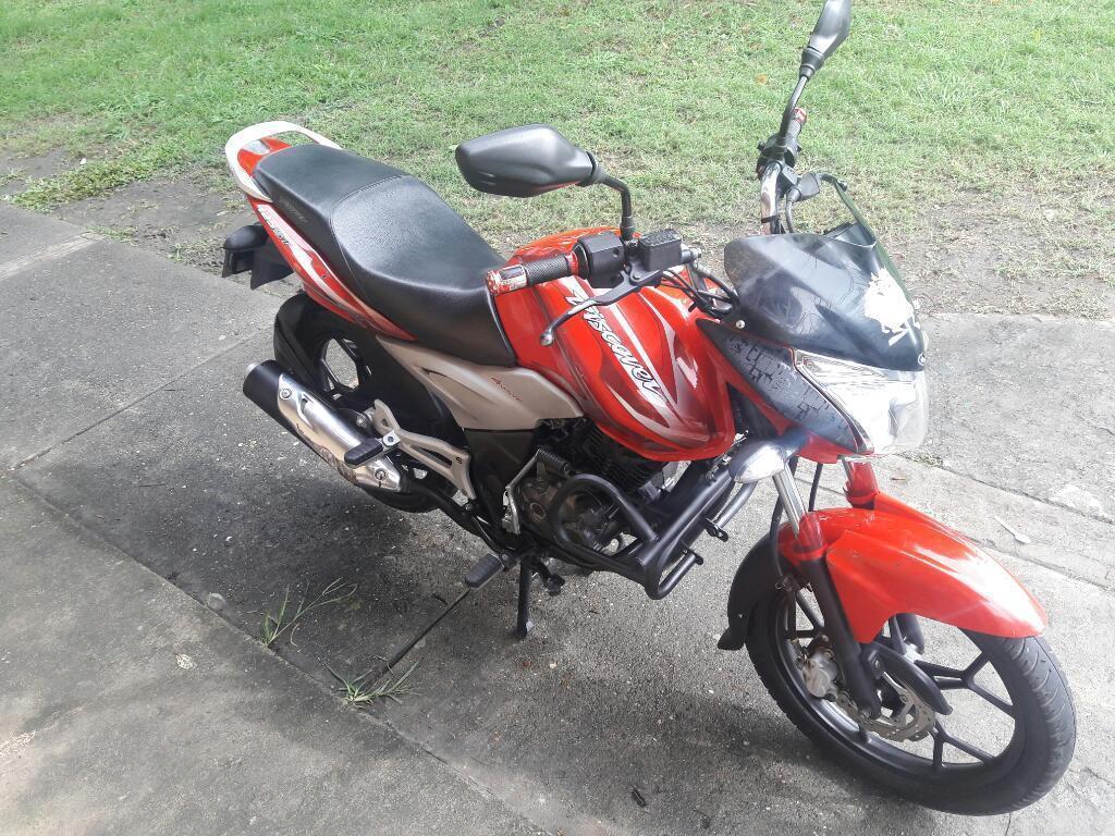 Vendo Discover 125 St Modelo 2014 Papeles hasta Marzo 2018 Negociable