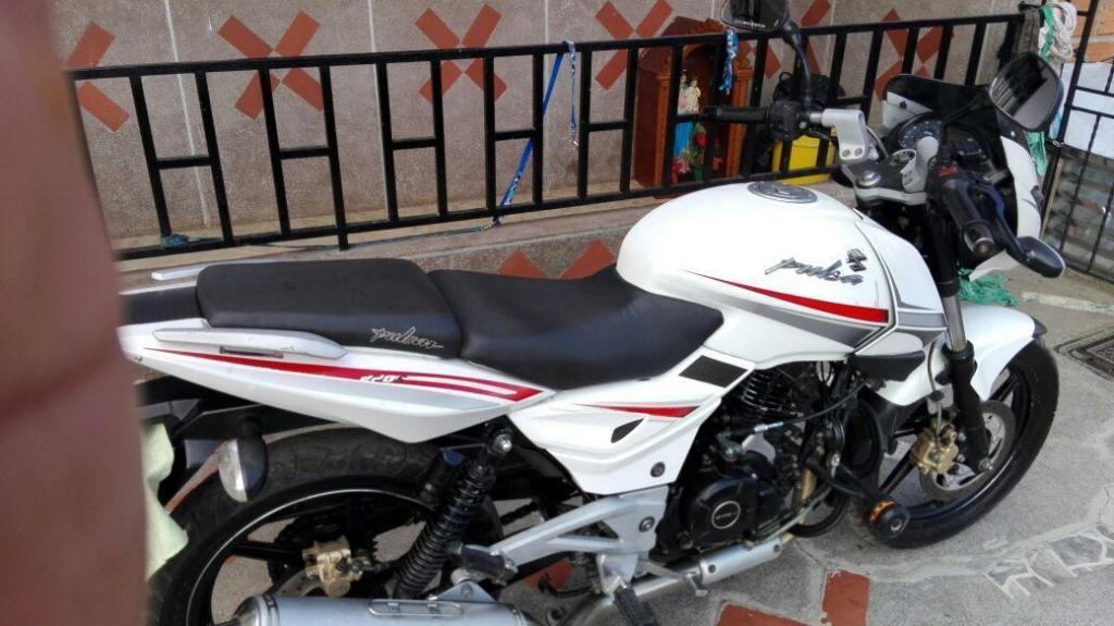 Pulsar 220ss 4.200.negociables