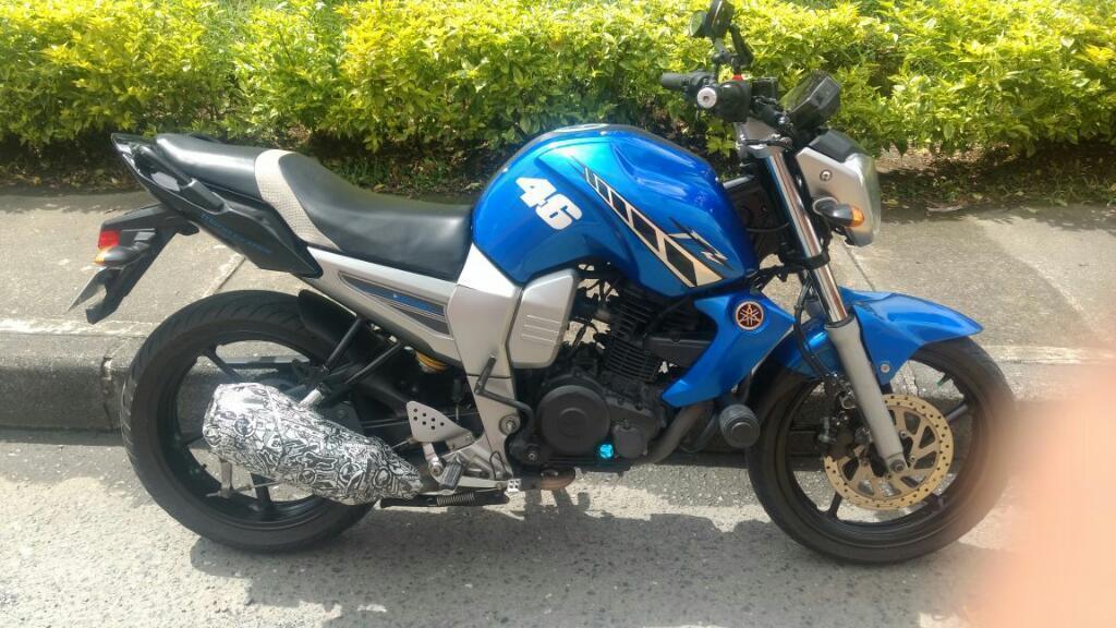 Vendo Moto Fz