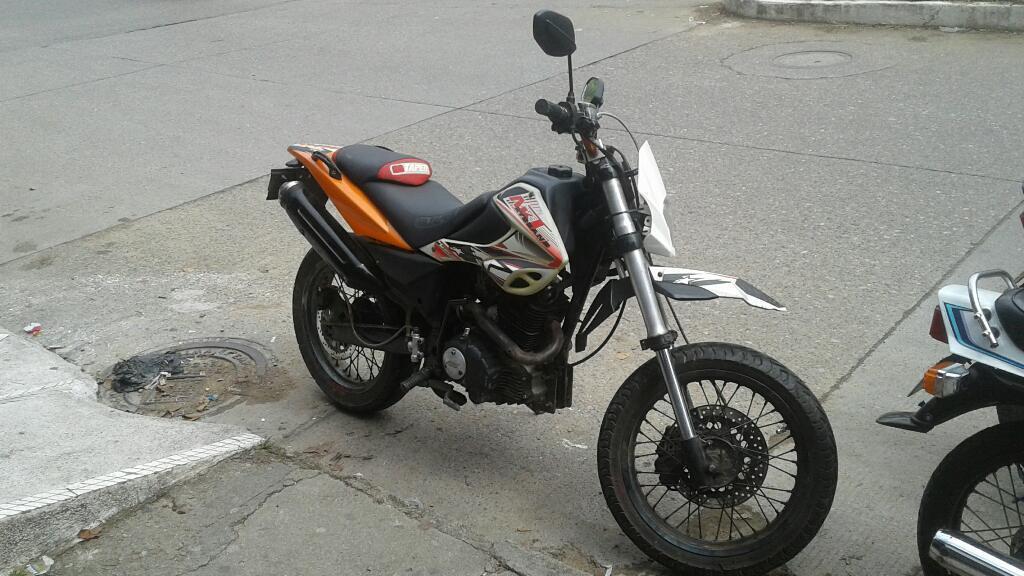 Vendo Hermosa Moto Akt 200 Sm