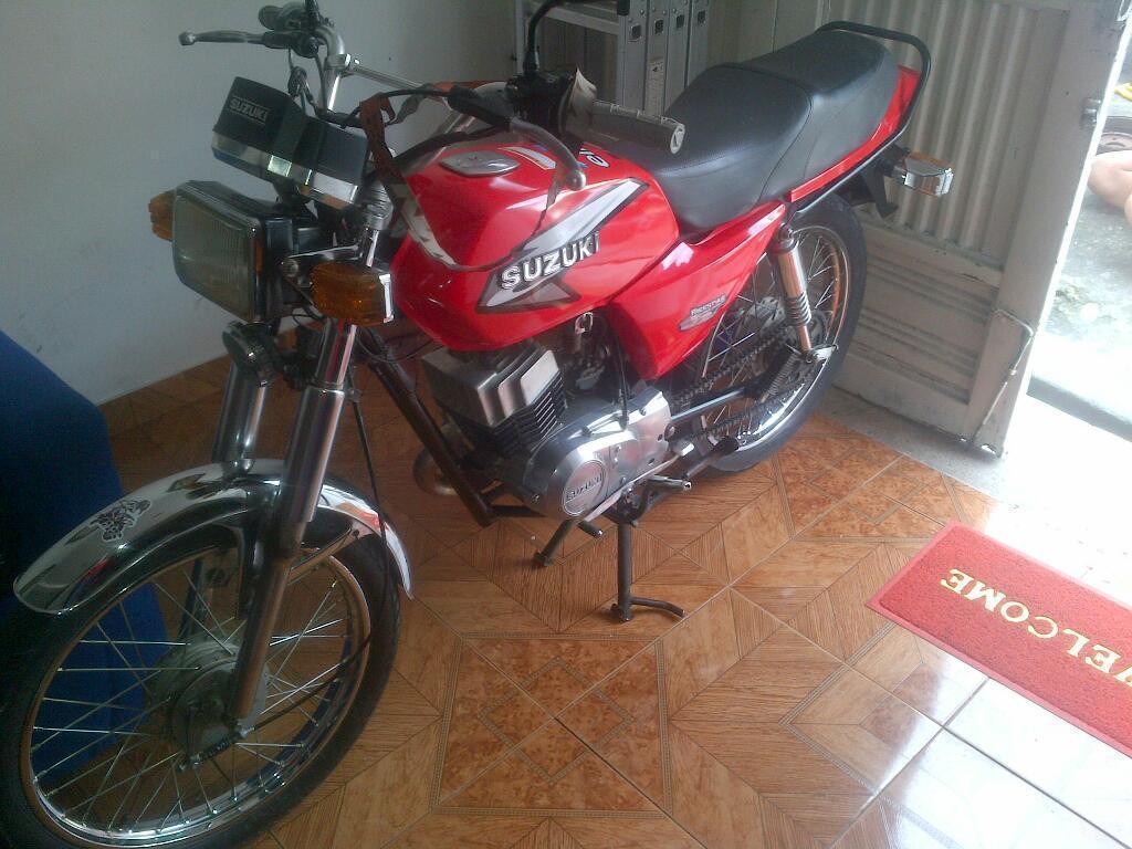 Hermosa Ax 100 2004