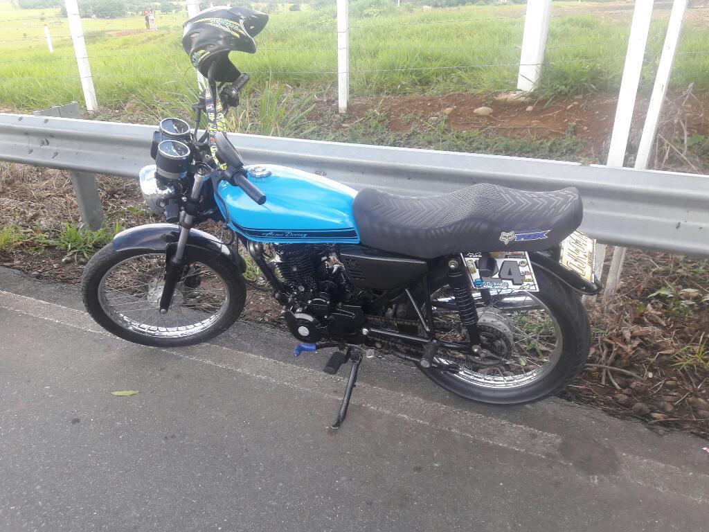 Vendo Moto Akt 125