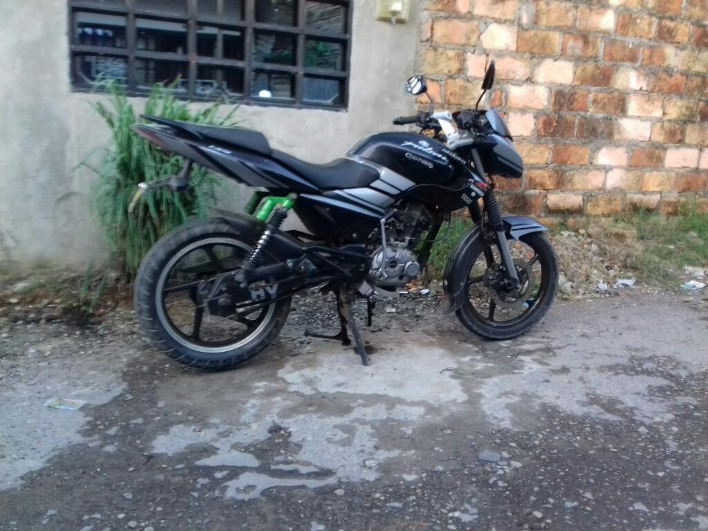 Vendo Moto Pulsar 135