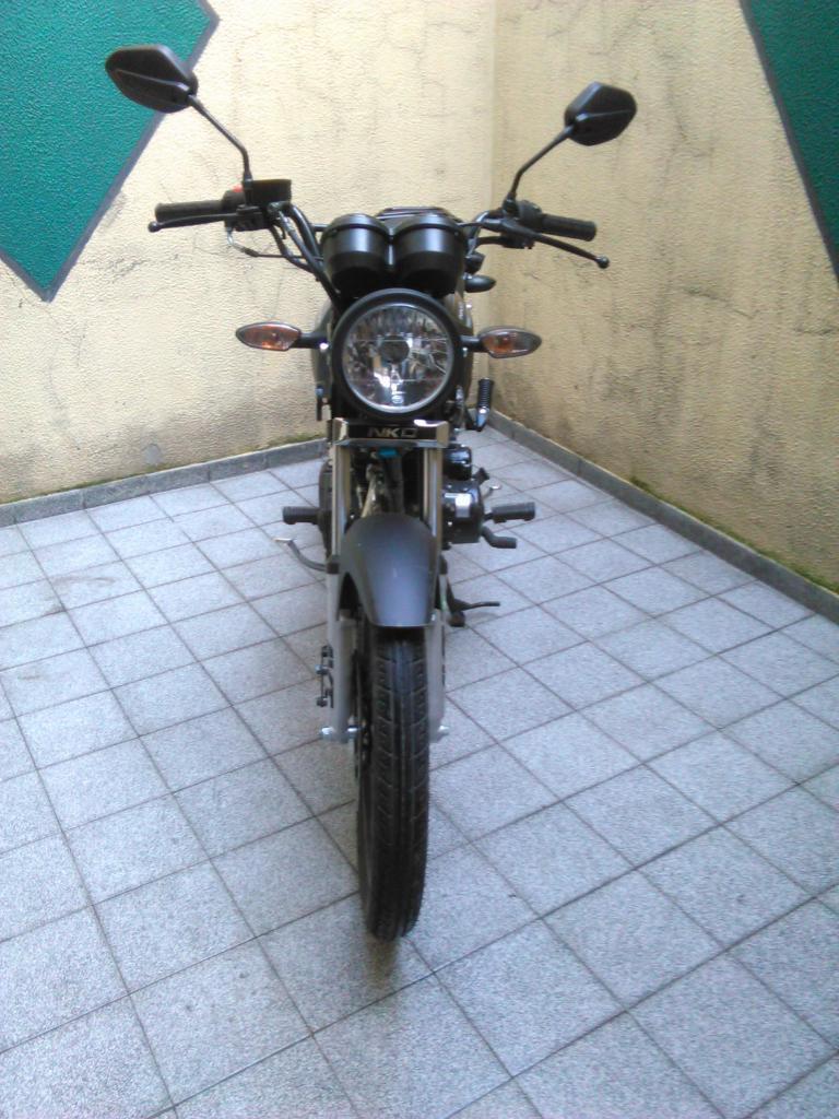 VENDO EXCELENTE MOTO NUEVA POCO KMT