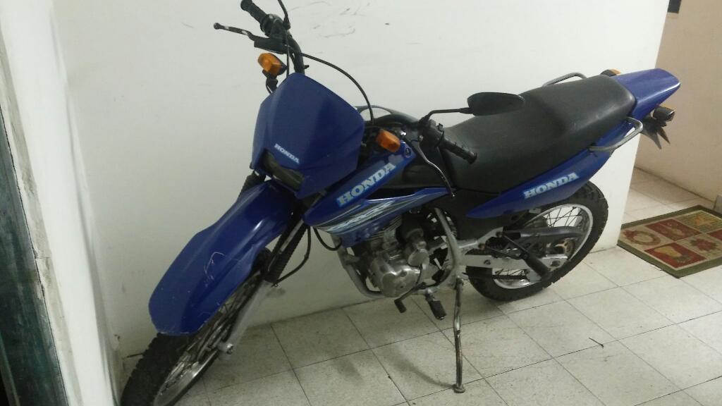 Honda Bross 125 2010 Bien Tenida