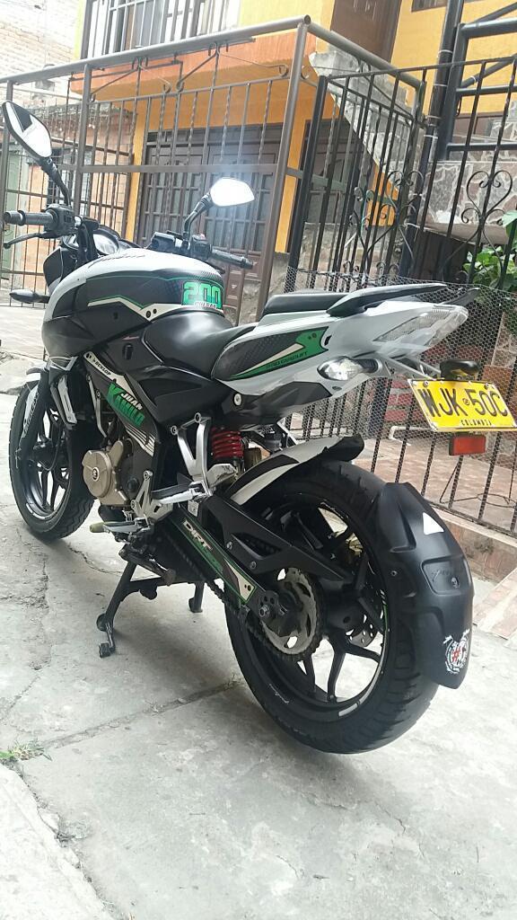 Vendo Moto Pulsar 200ns