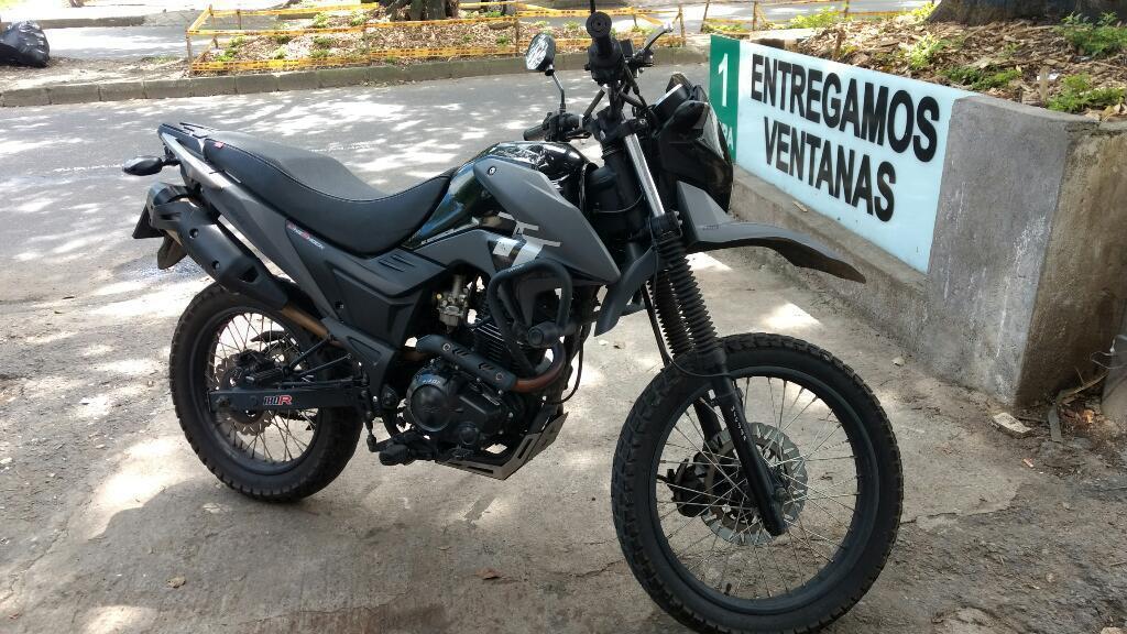 Vendo Moto Tt 180 Akt