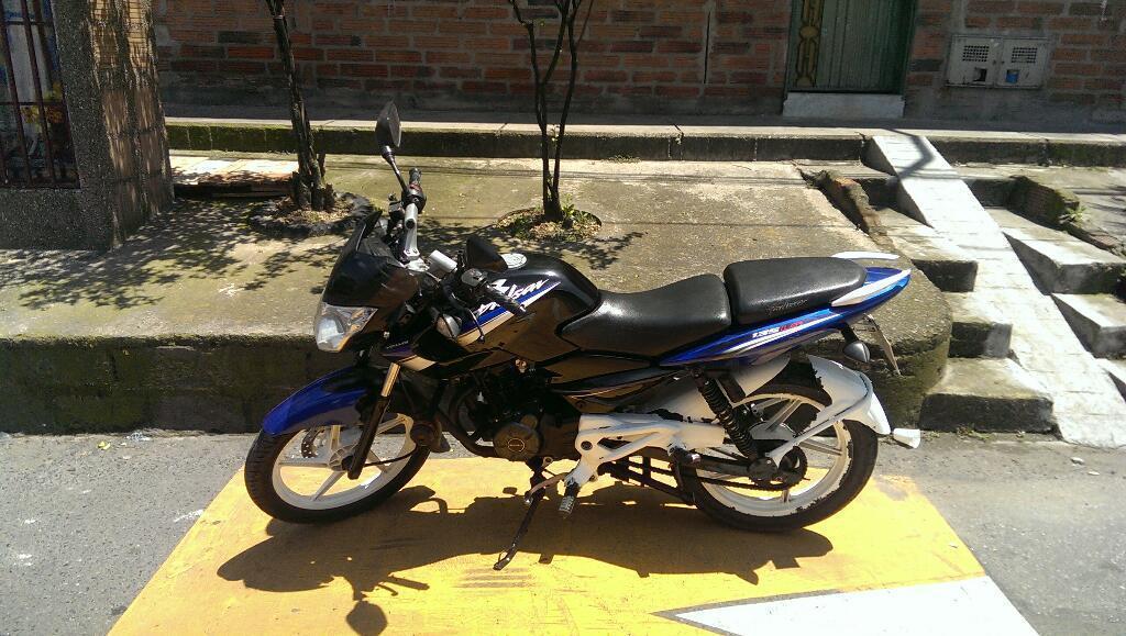 Vendo Pulsar 135 )2012