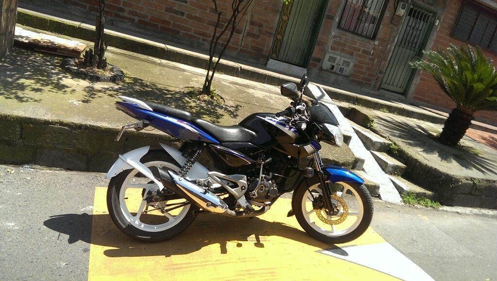Vendo Pulsar 135 )2012