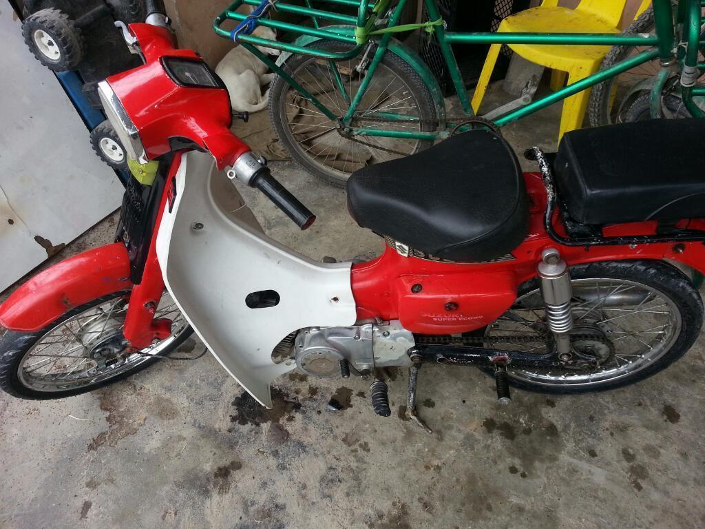 Moto Suzuki V80