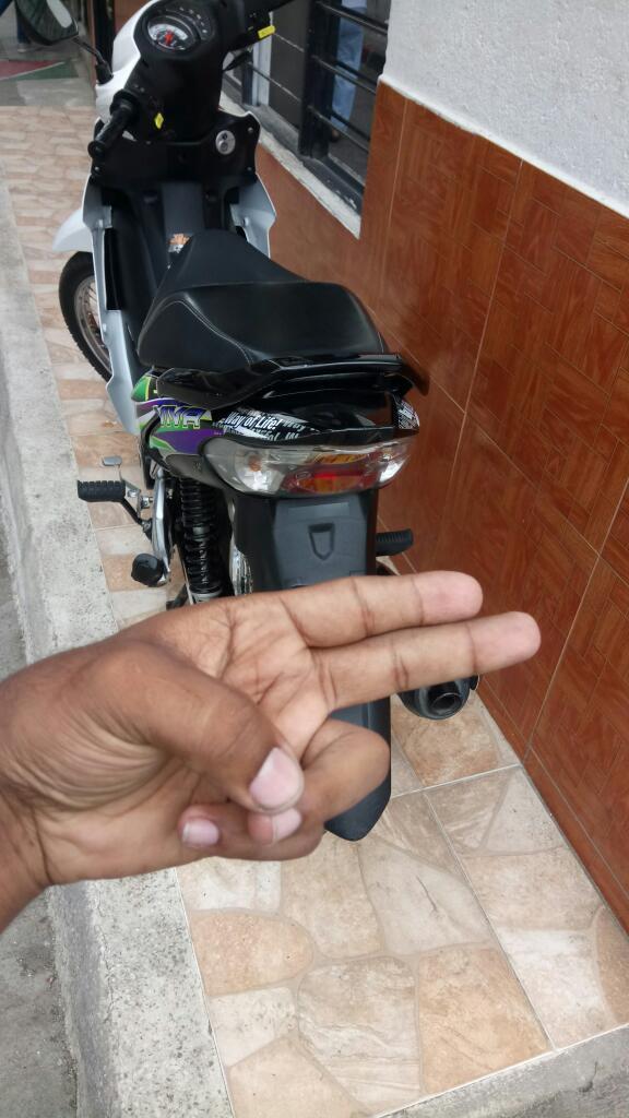 Hermosa Viva R 2015 Muy Buen Estado