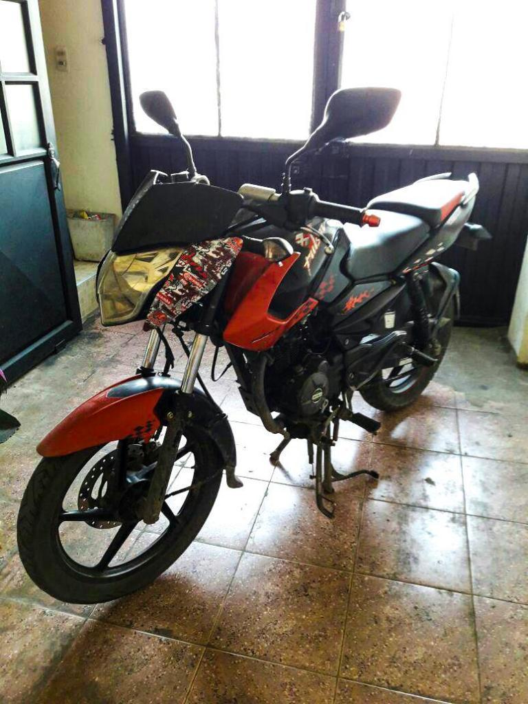 moto pulsar 135 LS