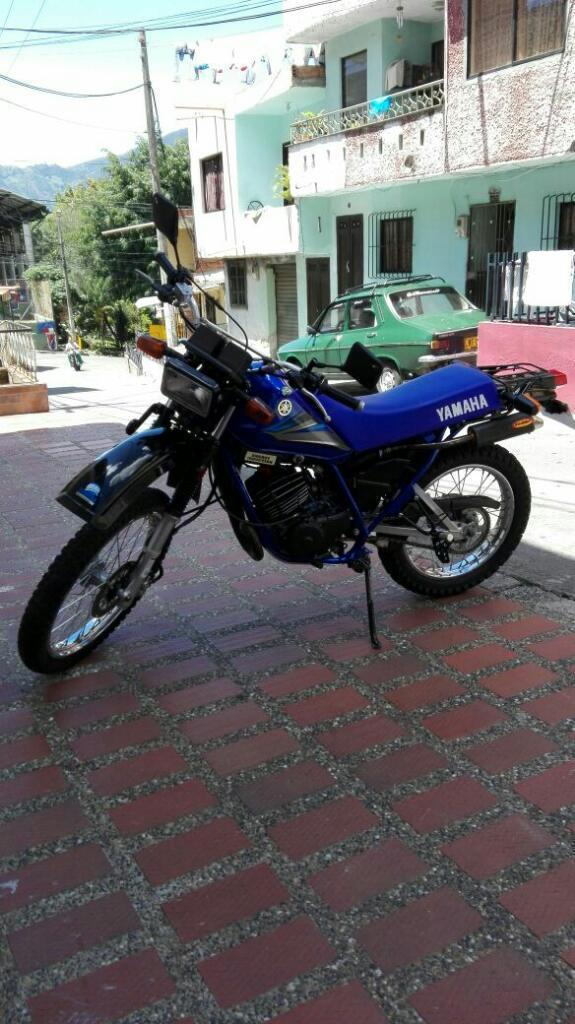Yamaha Dt Azul