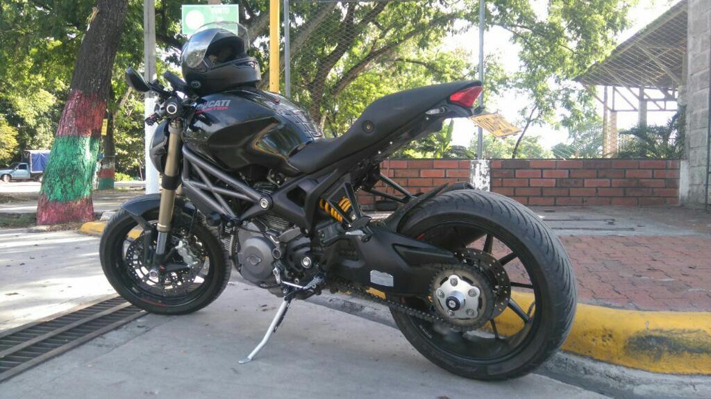Ducati Monster 1.100 Evo