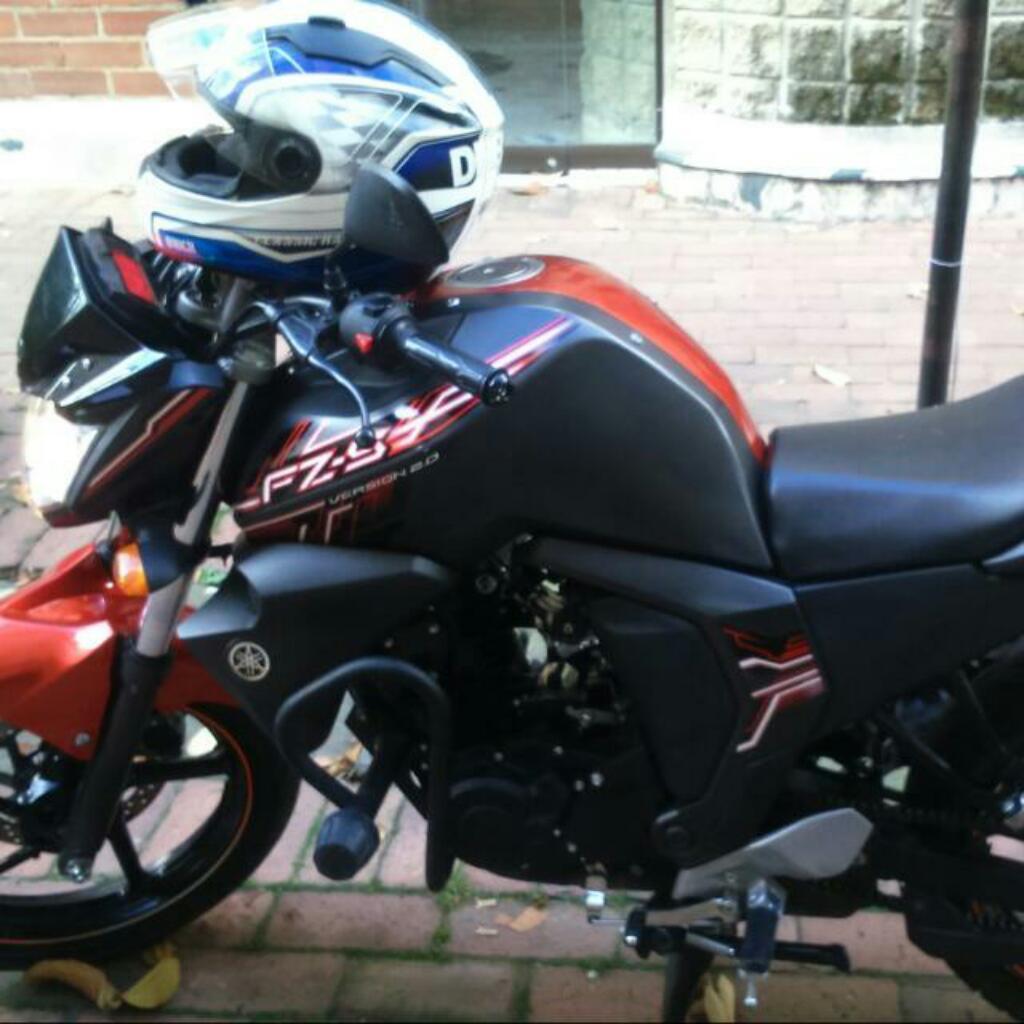 Moto Yamaha Fz S
