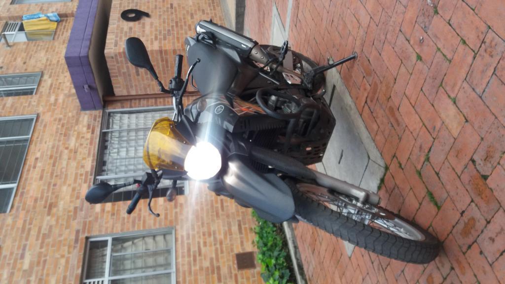 moto yamaha xt660R