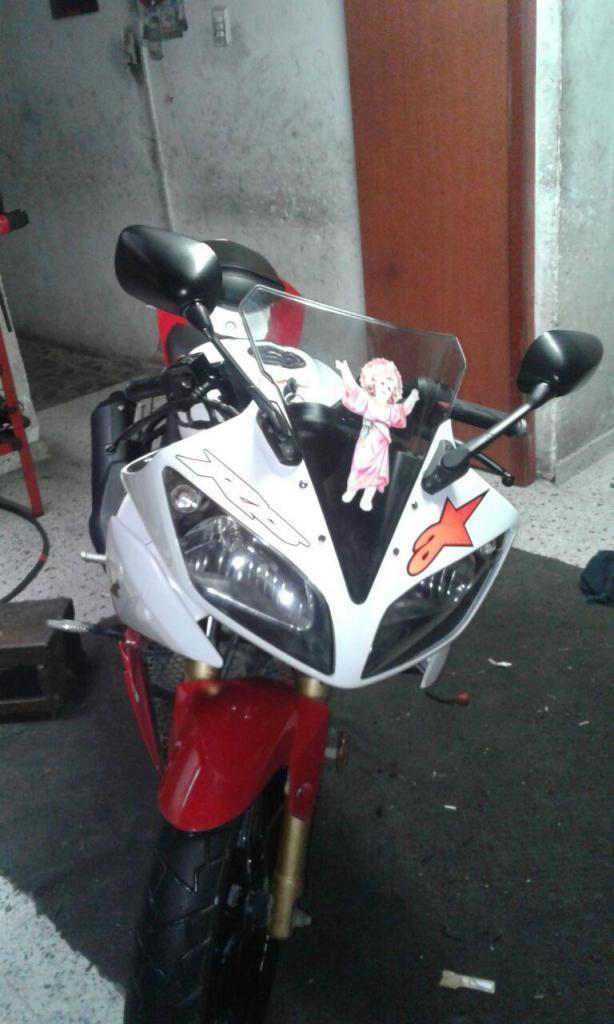 VENDO O CAMBIO R15 modelo 2014 ...23.200km